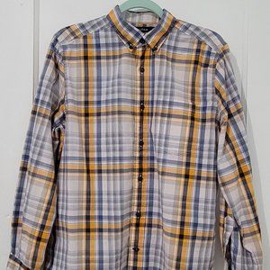Nautica men’s long sleeve button down shirt. Size M.